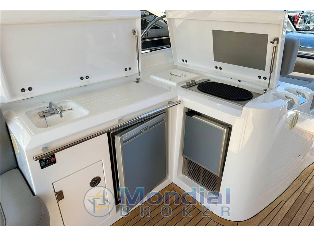 Sunseeker Predator 60