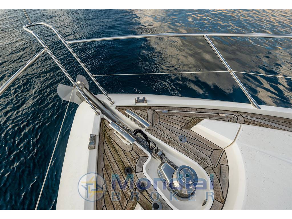 Sunseeker Predator 74