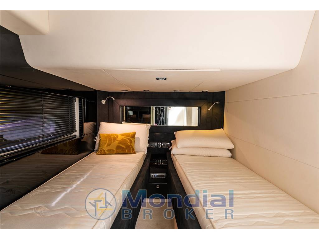 Sunseeker Predator 74