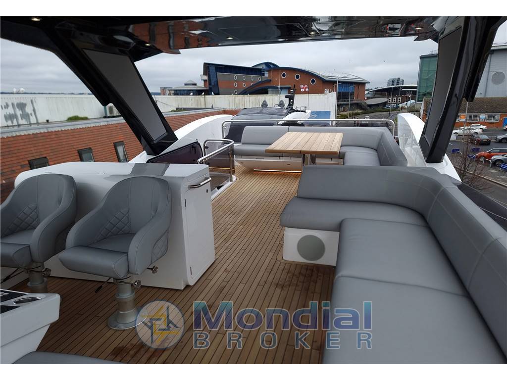 Sunseeker Manhattan 68