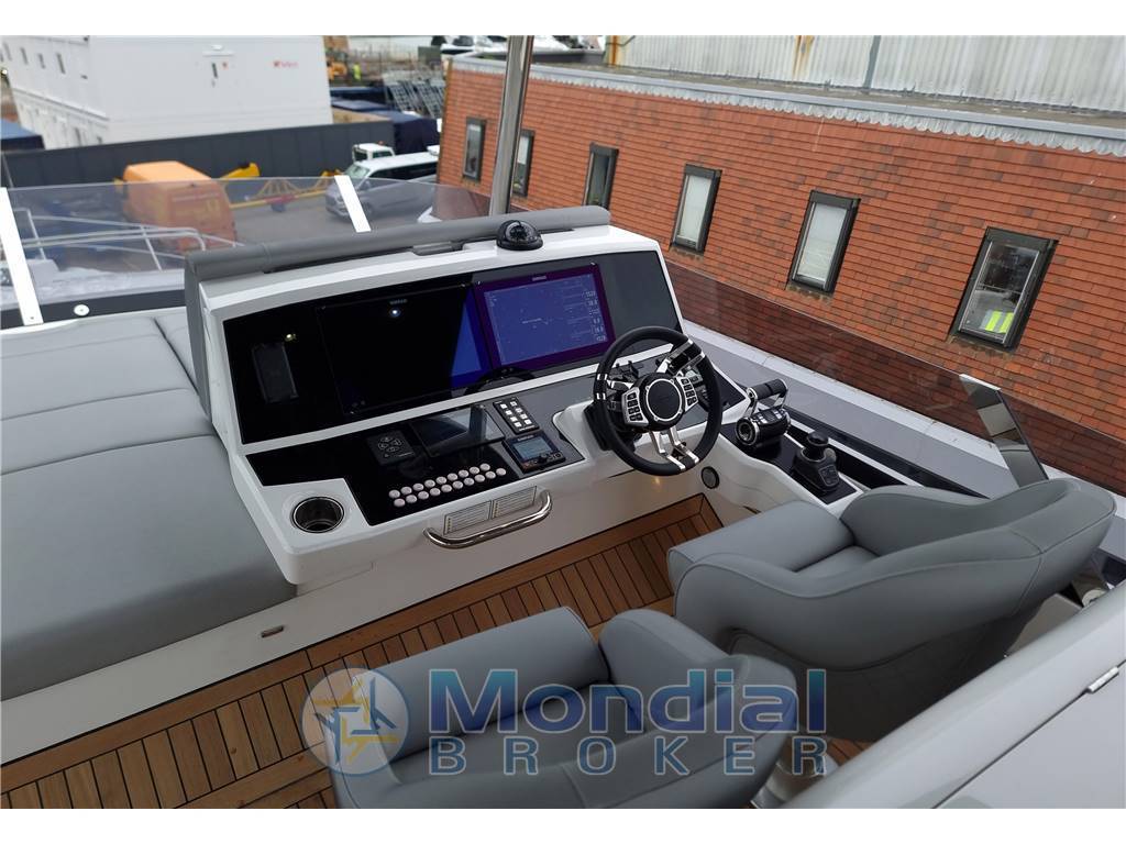 Sunseeker Manhattan 68