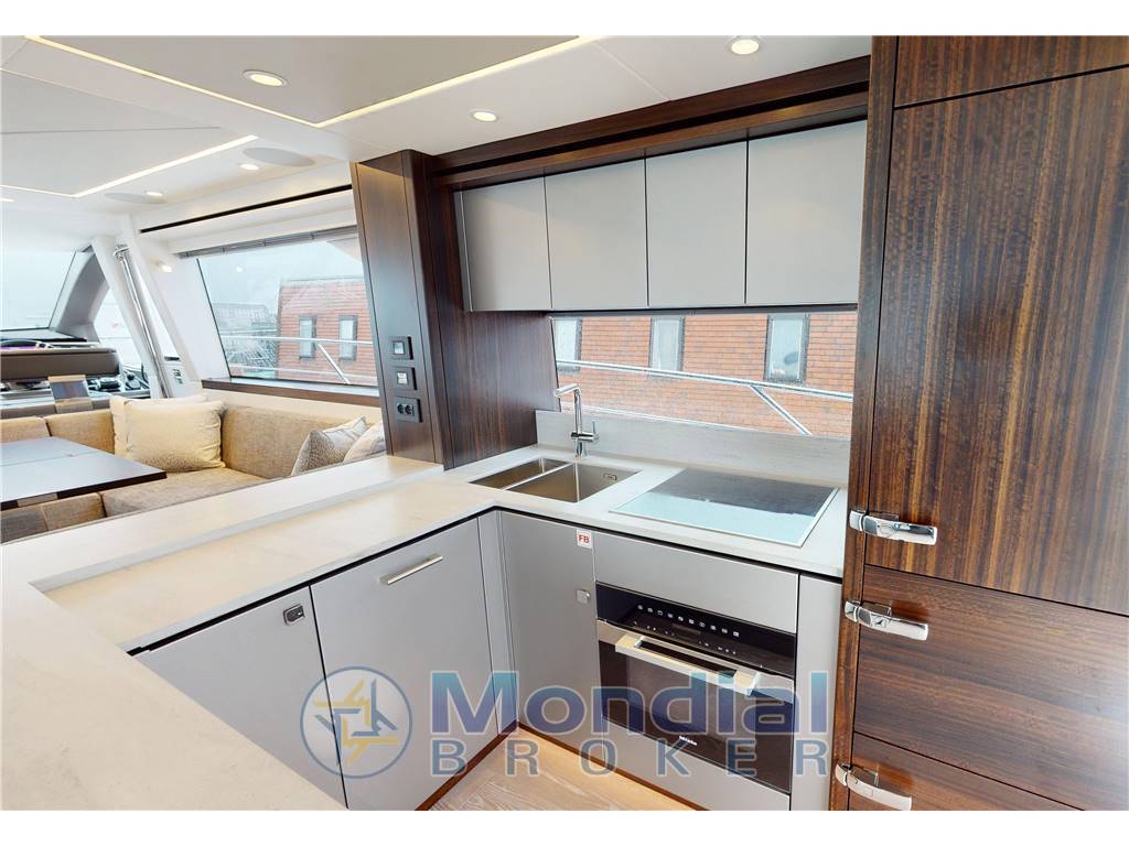 Sunseeker Manhattan 68