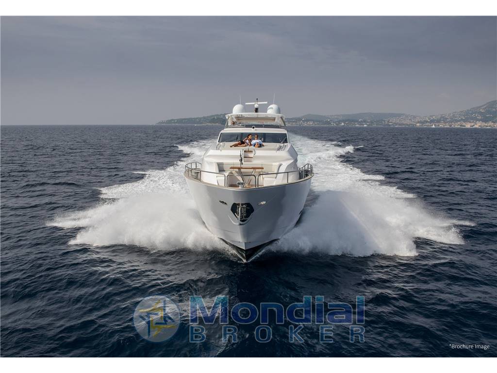 Sunseeker 95 yacht