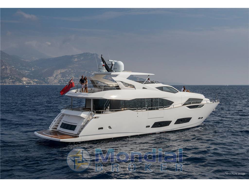 Sunseeker 95 yacht