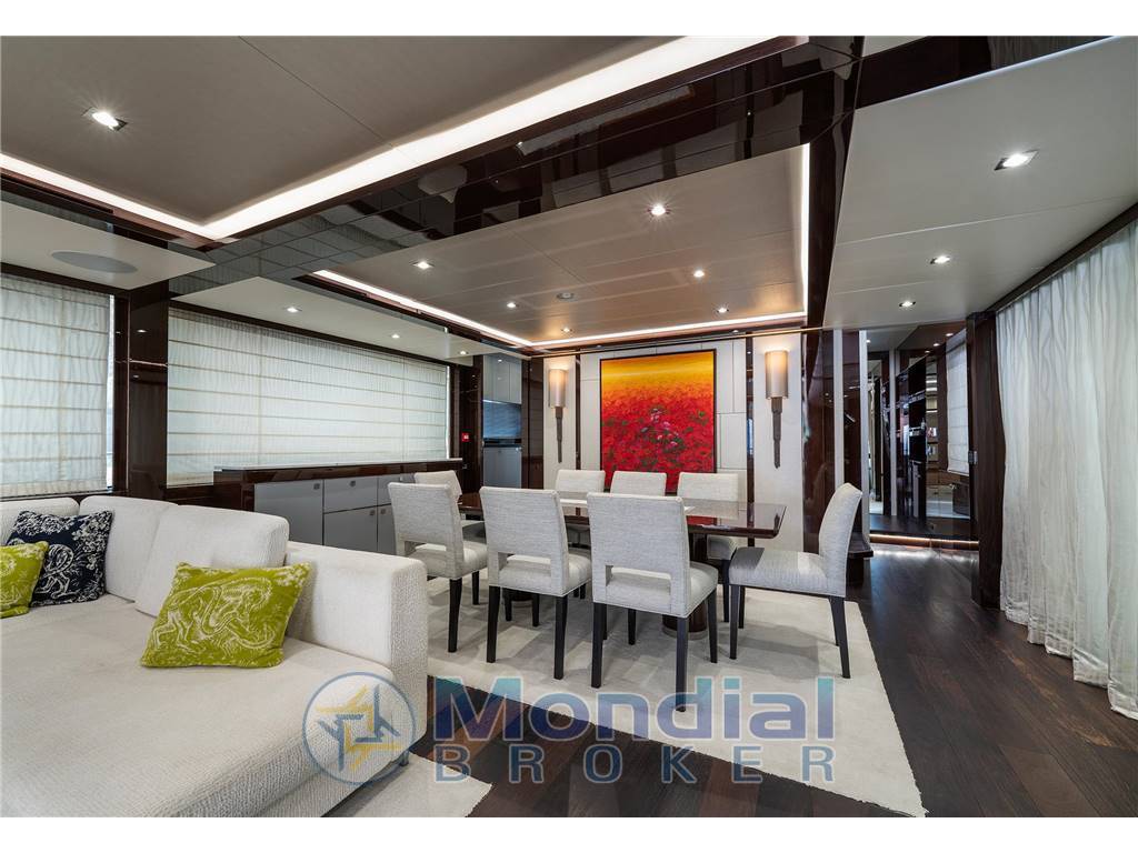 Sunseeker 95 yacht