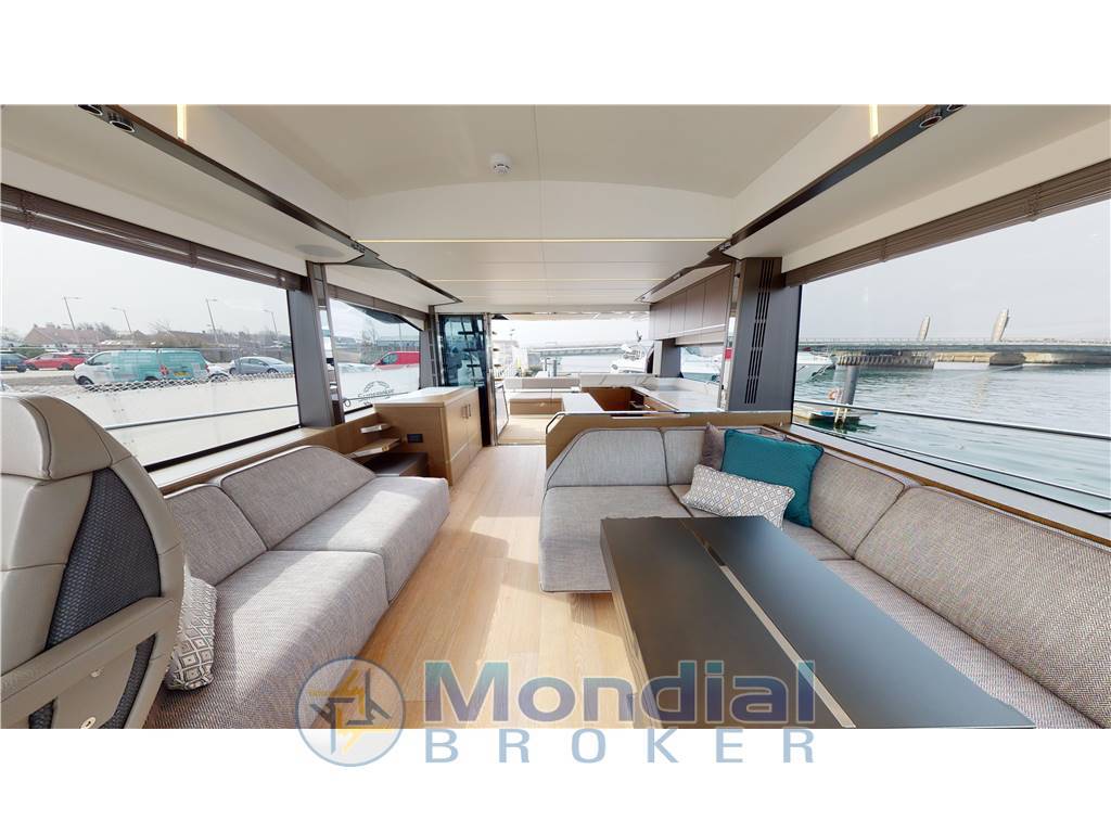 Sunseeker 65 sport yacht