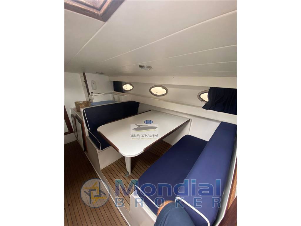 Tornado 38' flush deck