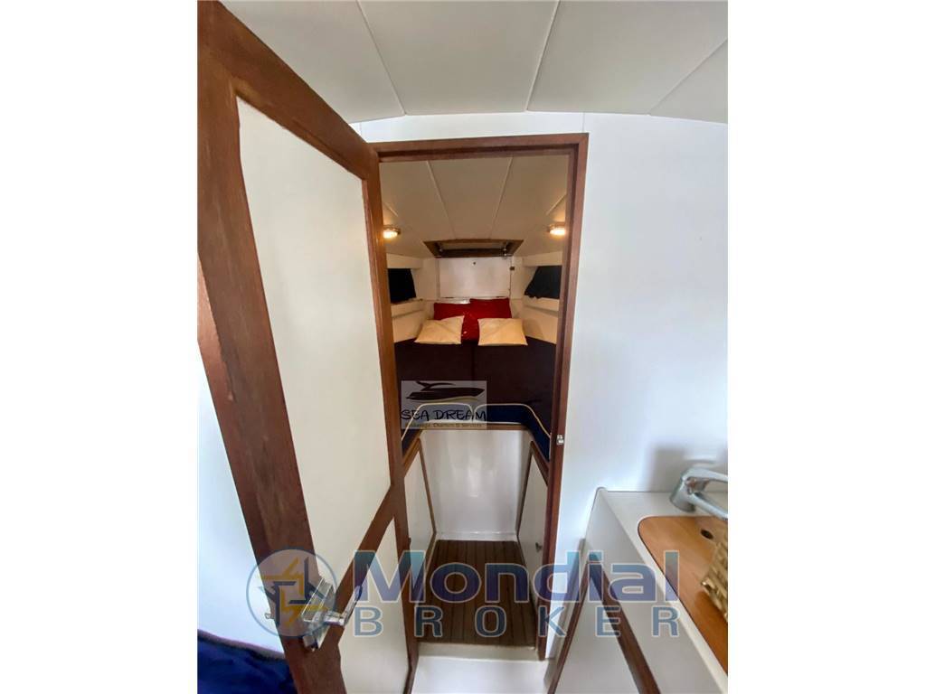 Tornado 38' flush deck