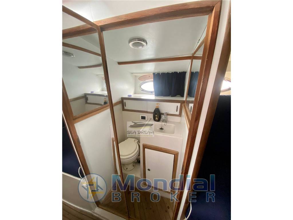 Tornado 38' flush deck