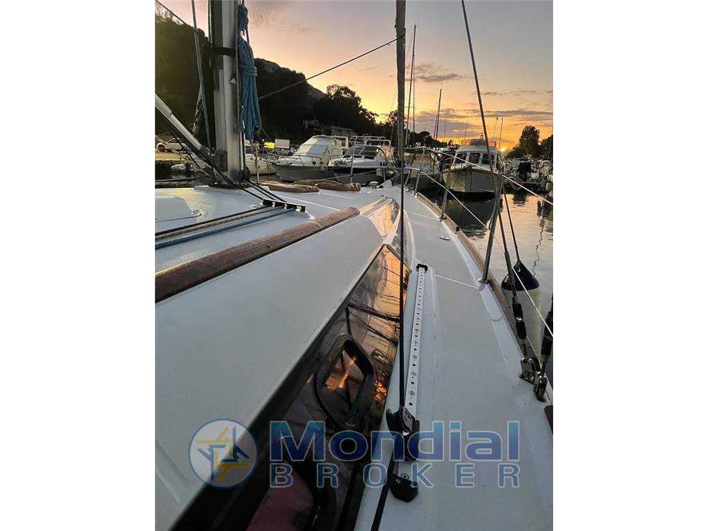 Beneteau Oceanis 37