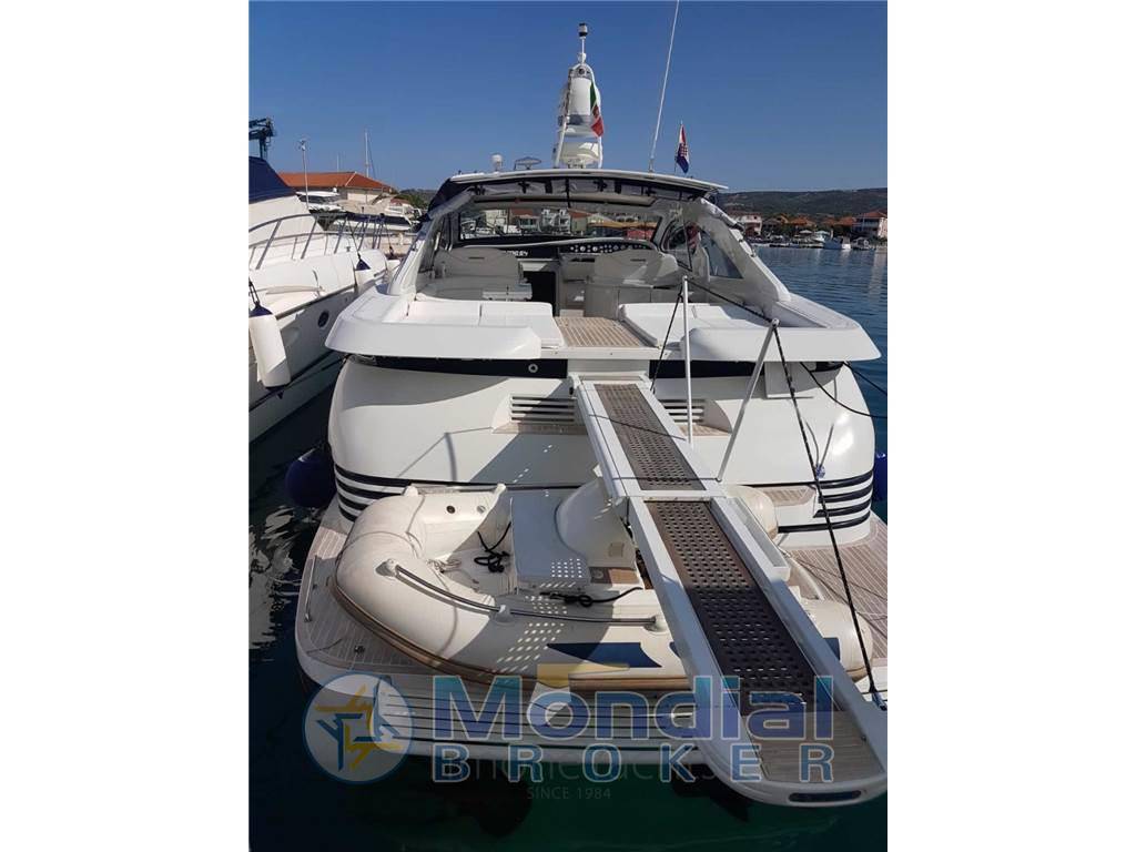 Pershing 54'