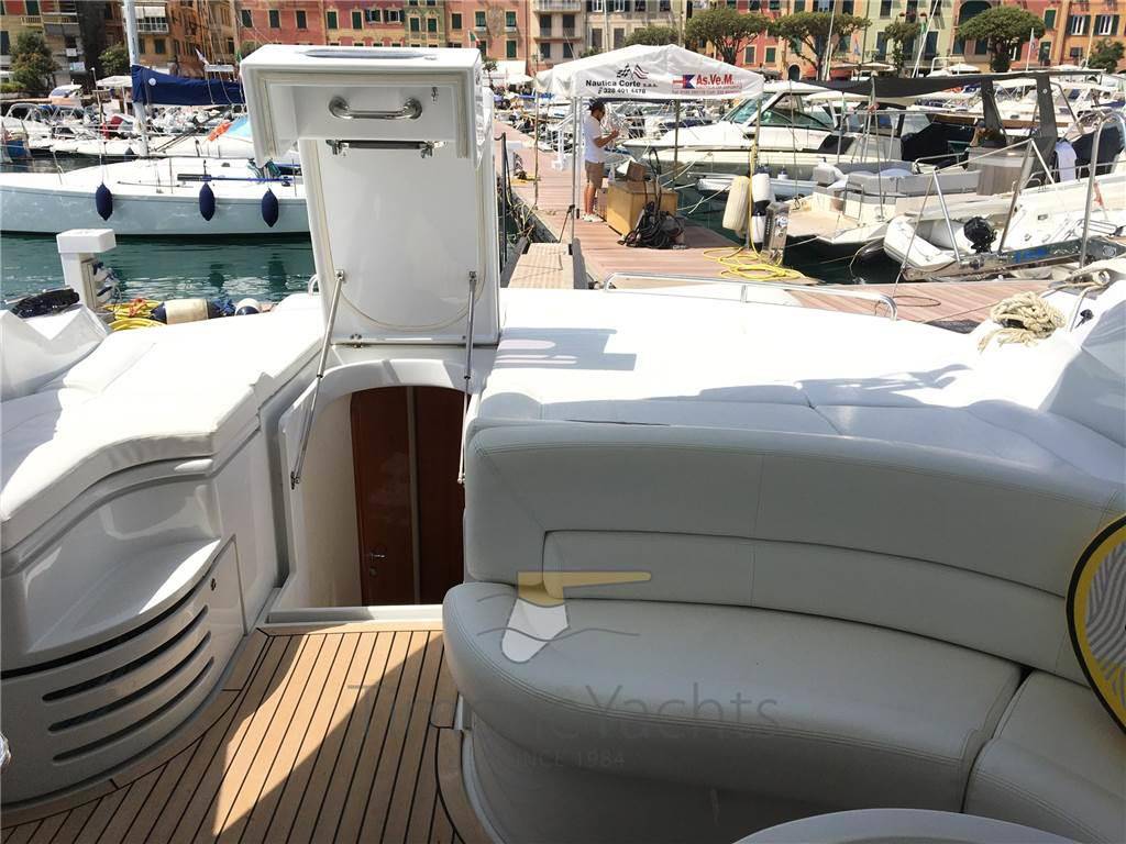 Pershing 46'