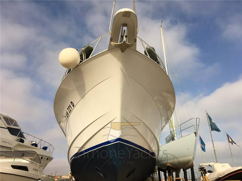 Hatteras 54 convertible