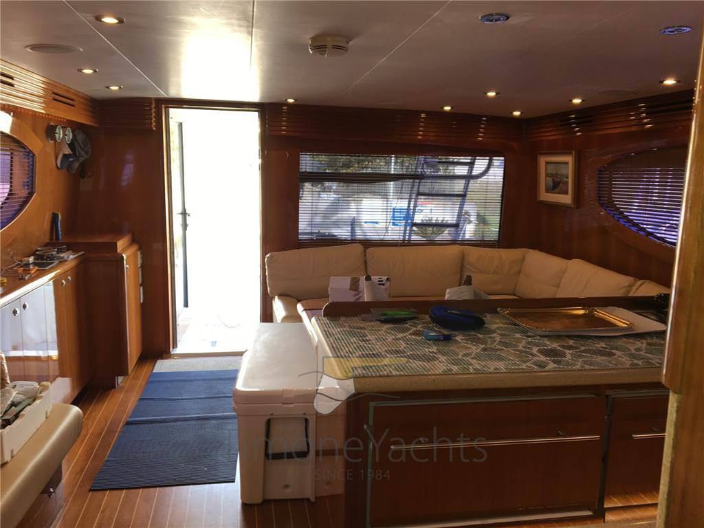 Hatteras 54 convertible