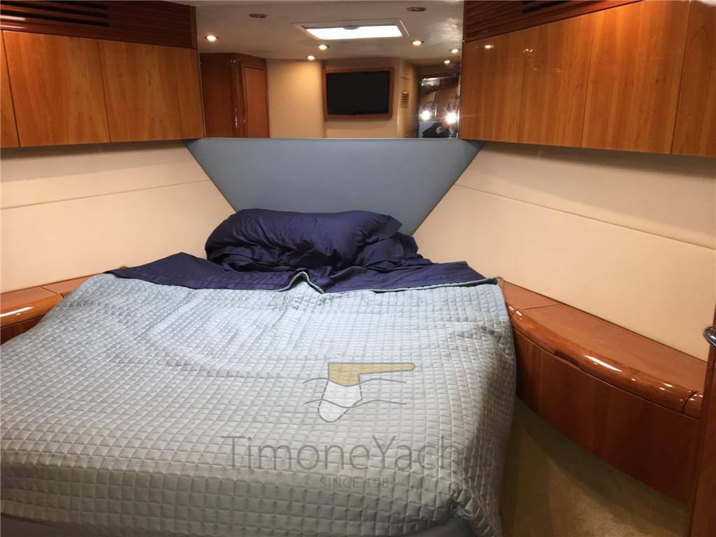 Hatteras 54 convertible