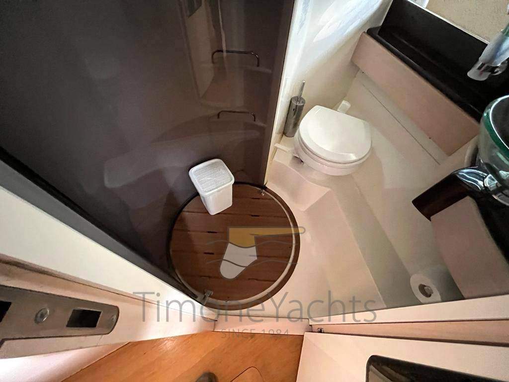 Atlantis 40