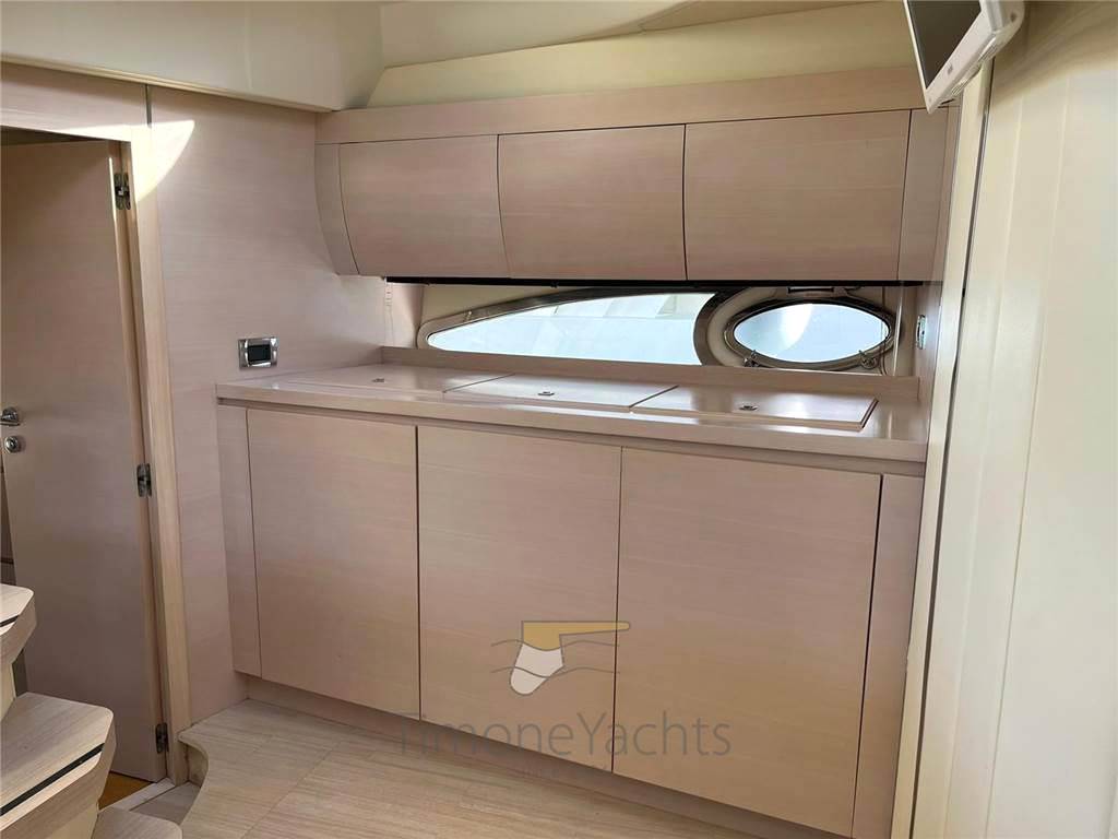 Atlantis 40