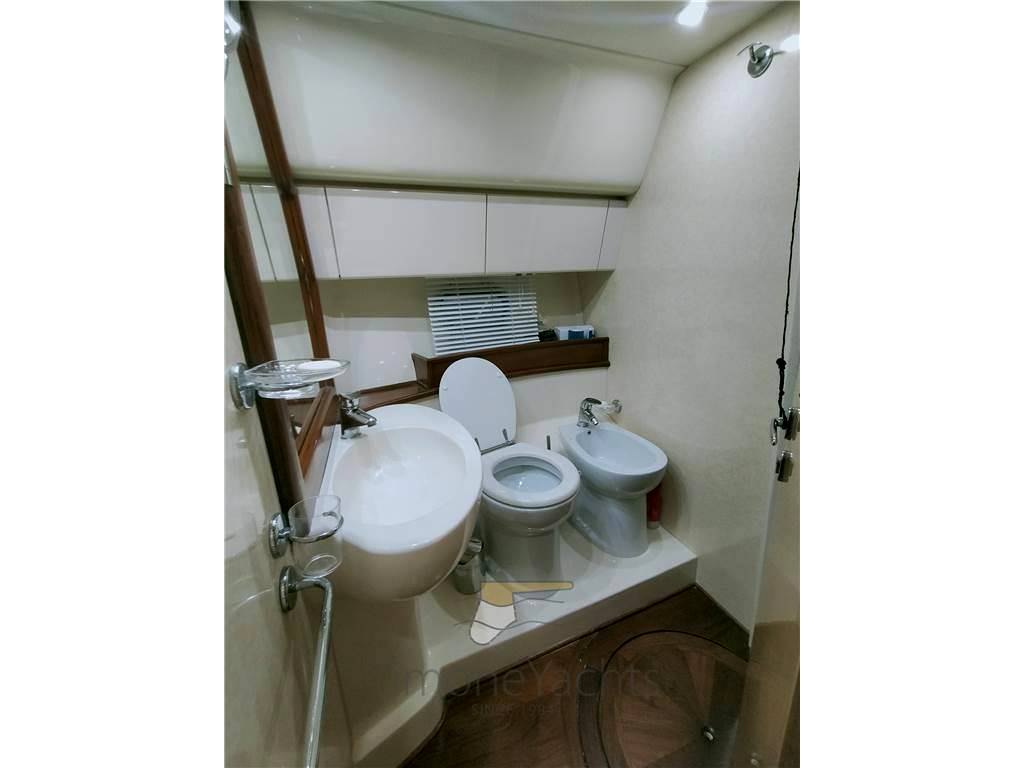Ferretti 460