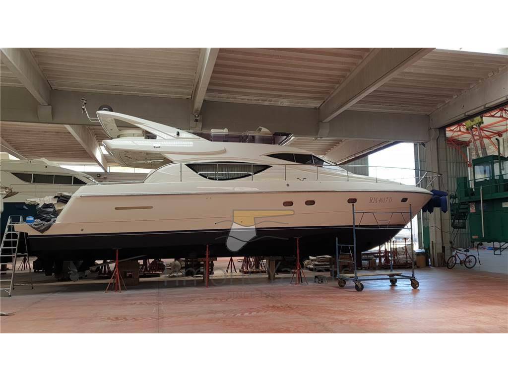 Ferretti 500