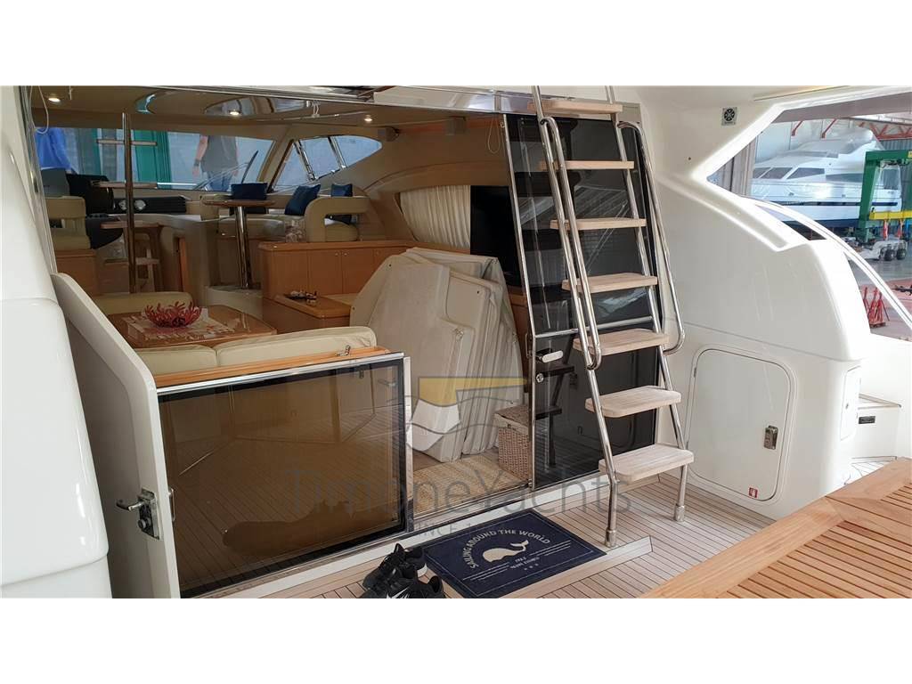 Ferretti 500