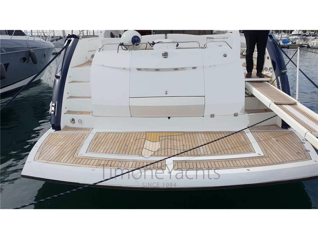Sunseeker Predator 62