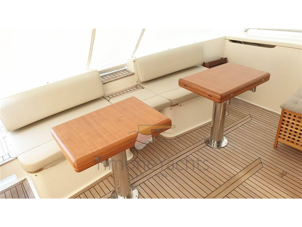 Ferretti 460