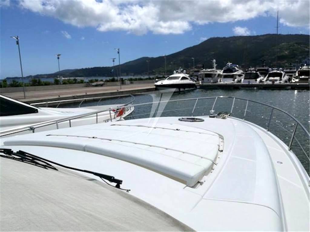 Pershing 62