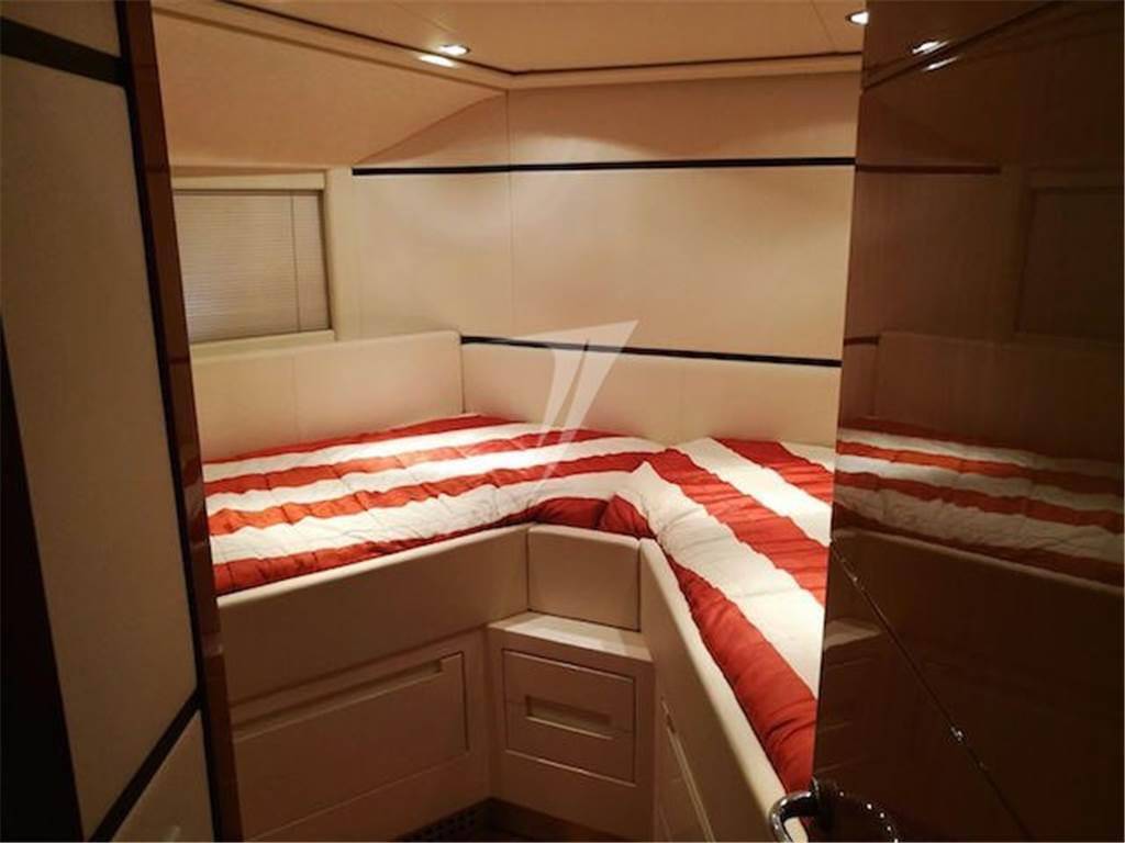 Pershing 62