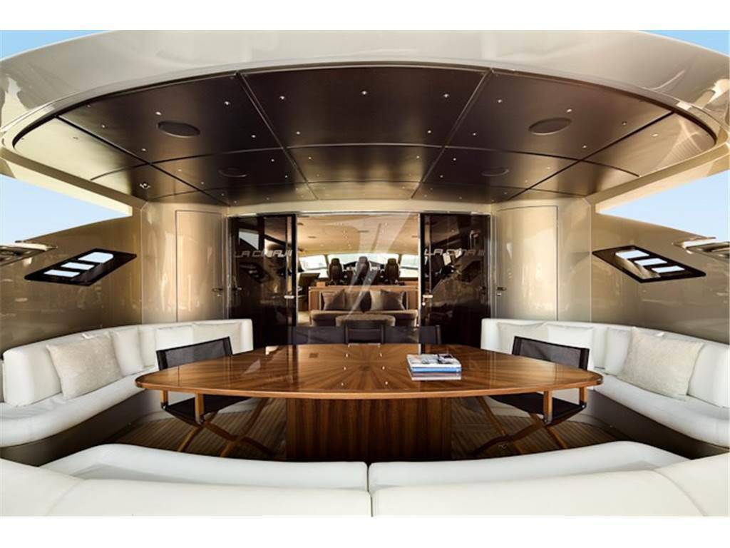 Pershing 115