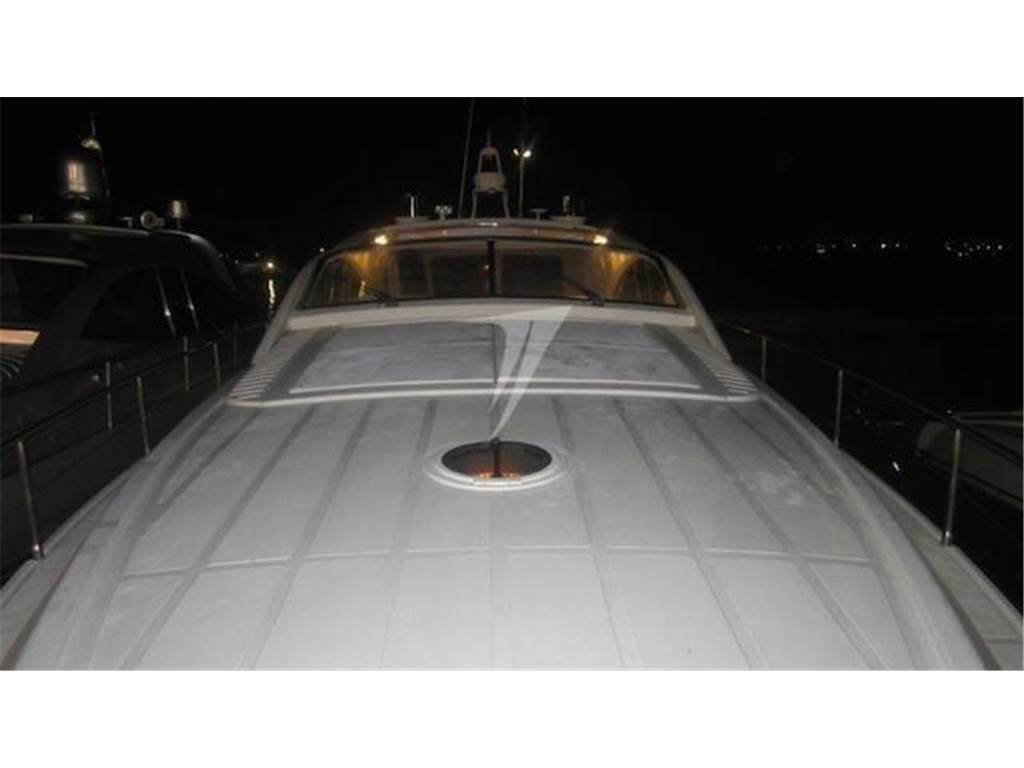 Pershing 65'