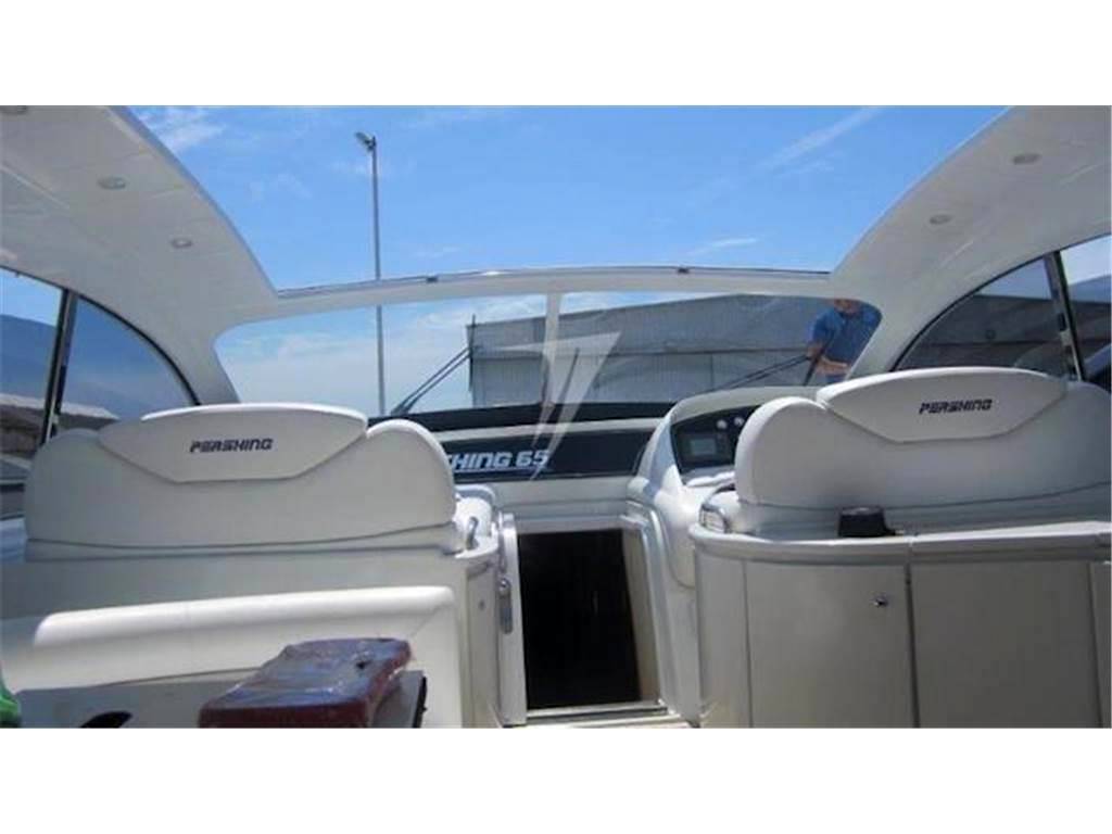 Pershing 65'