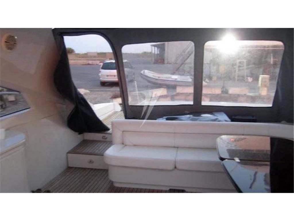 Pershing 65'