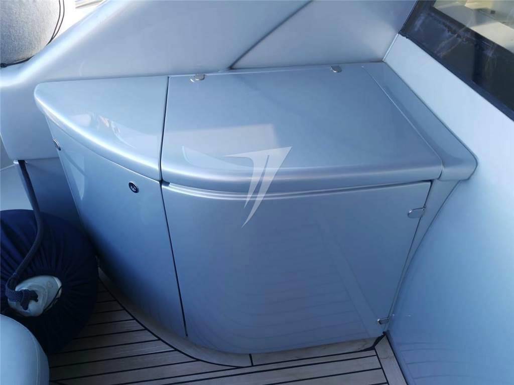 Pershing 62