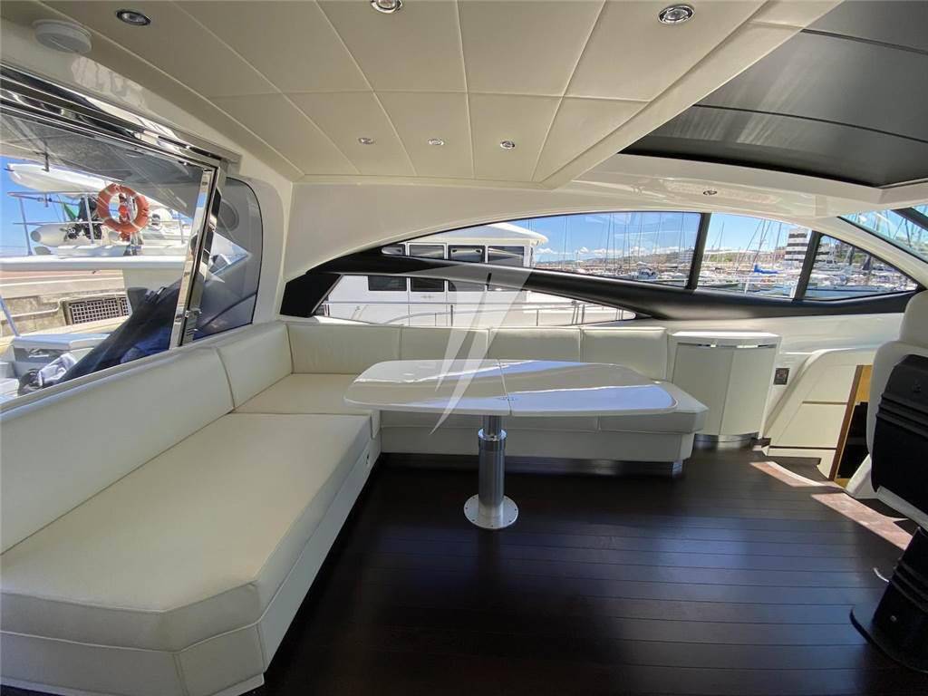 Pershing 62