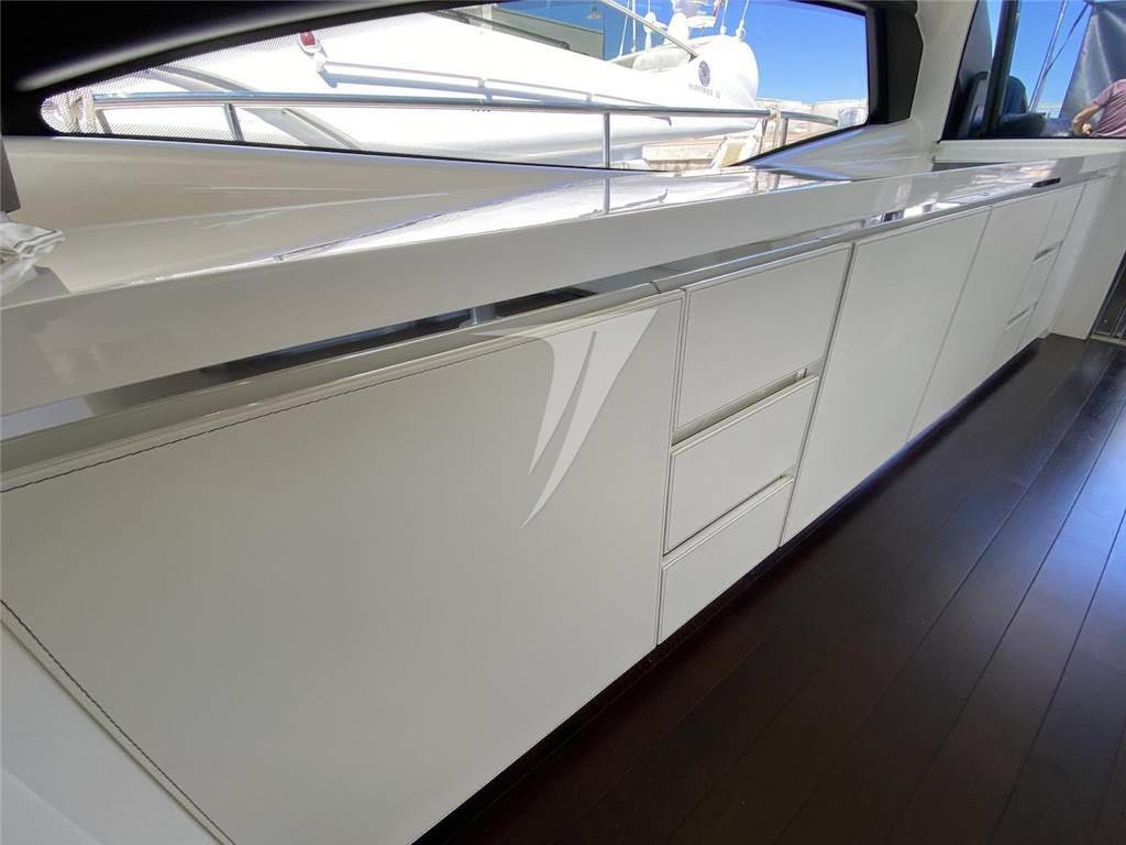 Pershing 62
