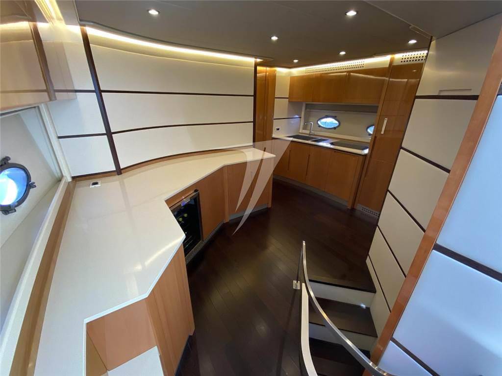 Pershing 62
