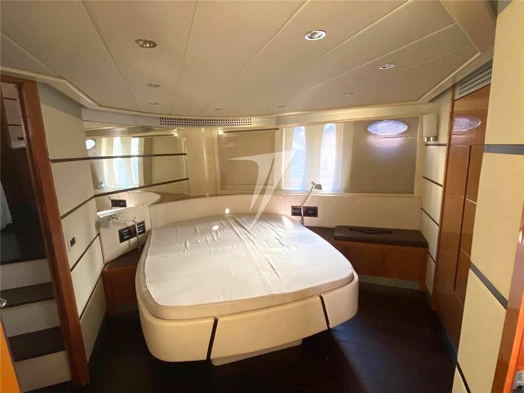 Pershing 62