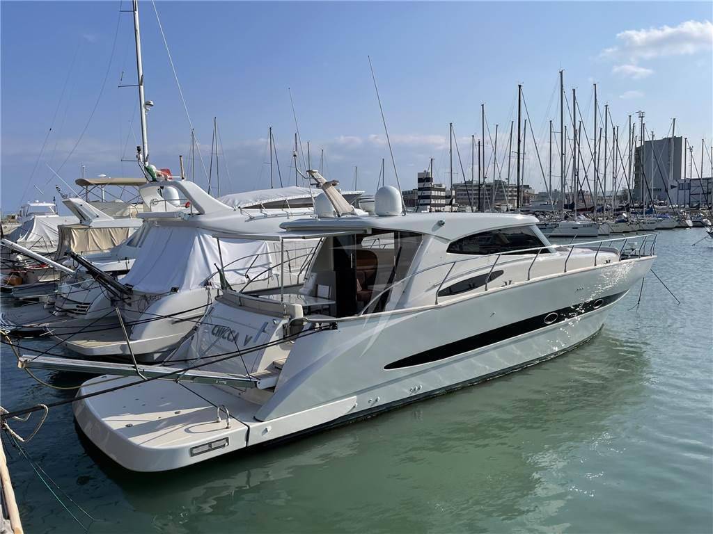 Master yacht 52