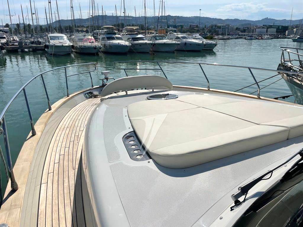 Master yacht 52
