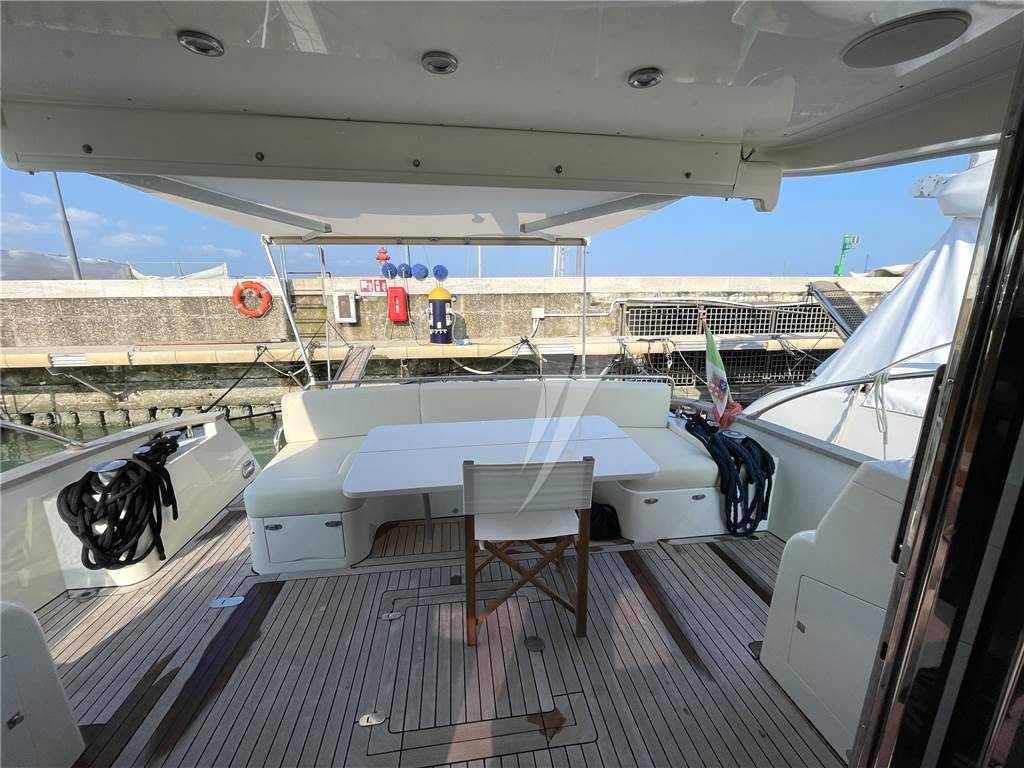 Master yacht 52