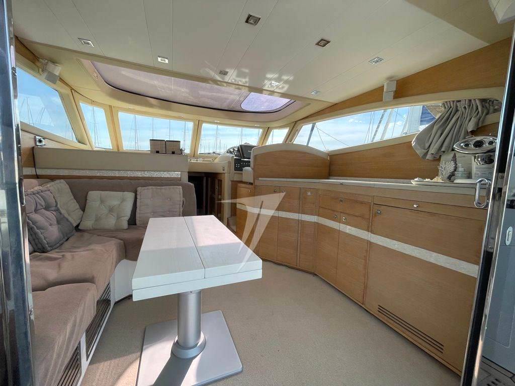 Master yacht 52