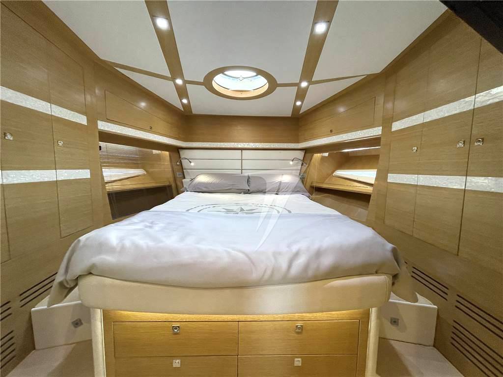 Master yacht 52