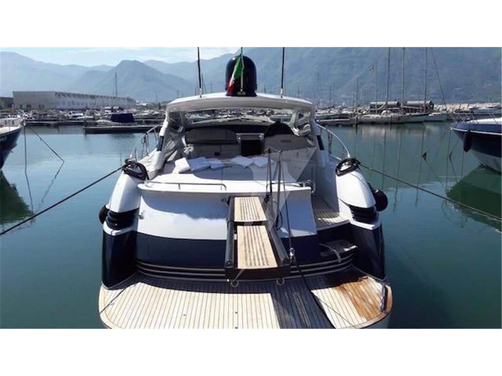 Pershing 50'