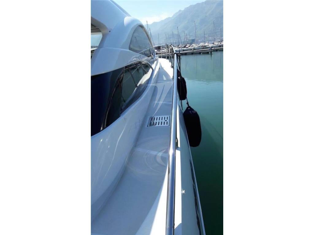 Pershing 50'