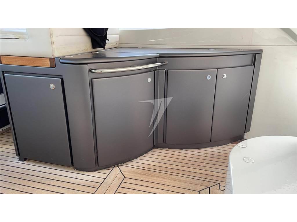 Pershing 50'