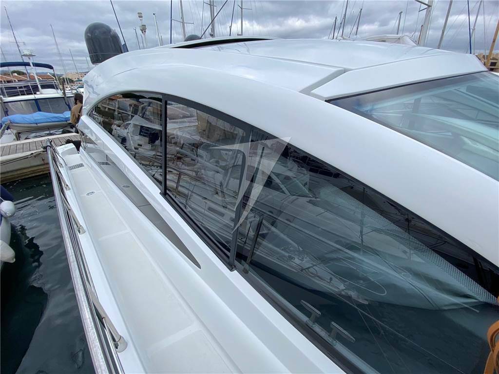 Pershing 56'
