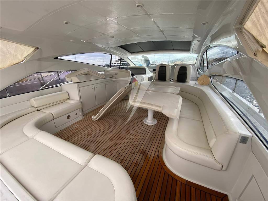 Pershing 56'