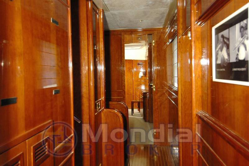 Benetti 105 sd