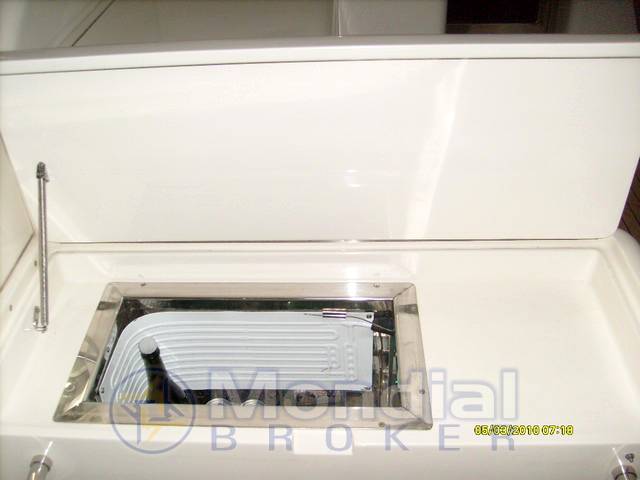 Uniesse 42 open