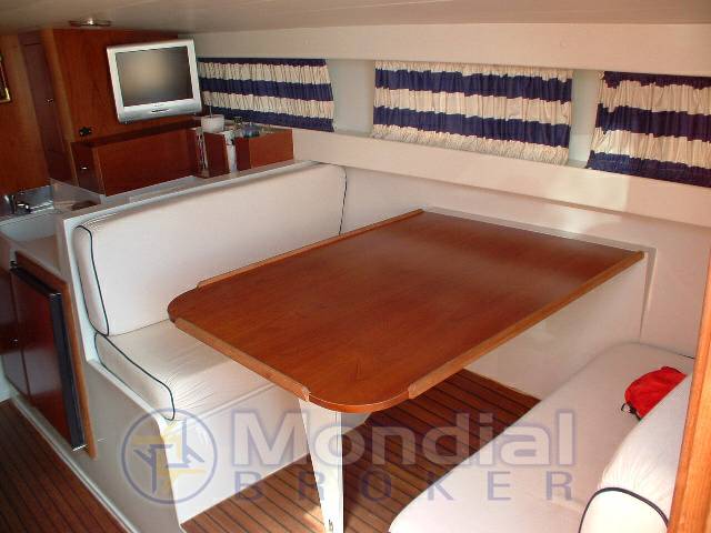 Tornado 38 flush deck